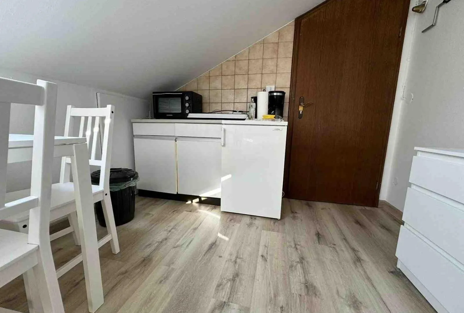 Lap104 - Smarte Monteurwohnung Uebergangswohnung Lappersdorf